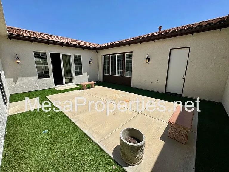 28610 Strauss Ln — Photo 15