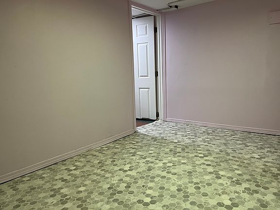 4th image of 3669 S Archer Ave #1