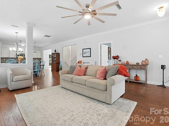 5th image of 1290 Lange Ct Lot 50