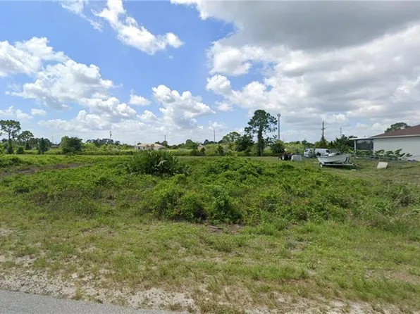 1034 Hatfield ST, LEHIGH ACRES, FL 33974