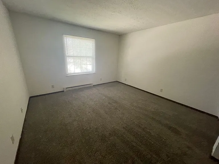 60 Ironwood Ct — Photo 8