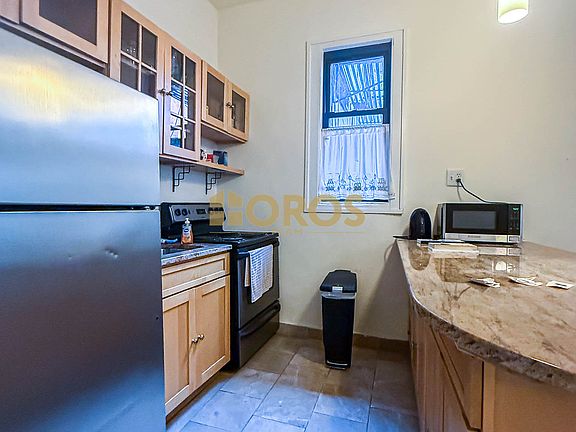 3rd image of 351 6th Ave APT 3R