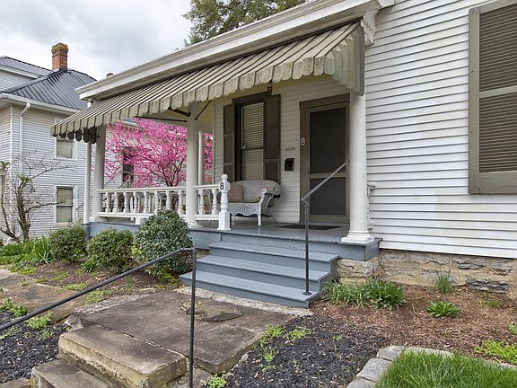 5th image of 8 N Sycamore St