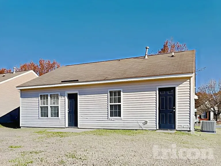 10203 Green Hedge Ave — Photo 15