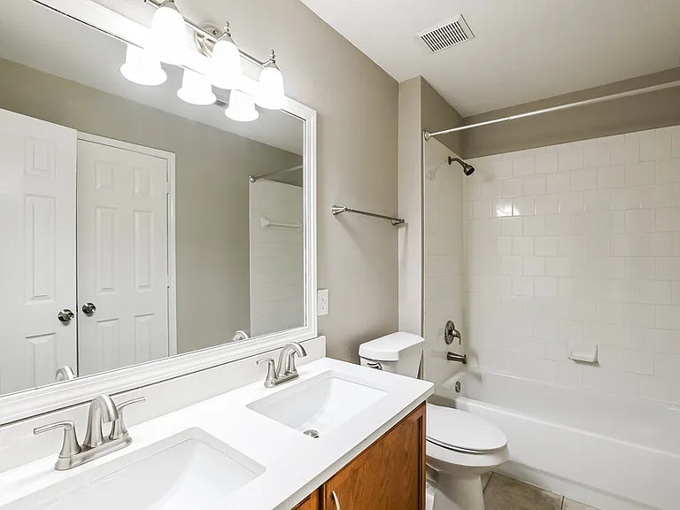 10403 Falling River Dr — Photo 14