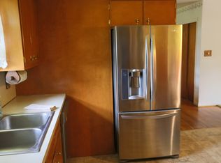 1613 Lambeth Rd, Lancaster, PA 17601