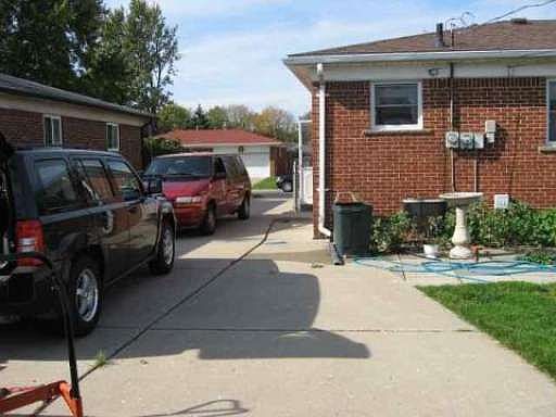 4th image of 24814 Patricia Ave