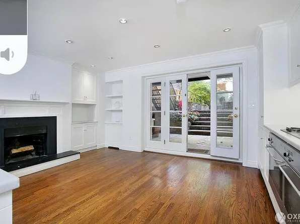 325 East 50th Street image 4 of 13