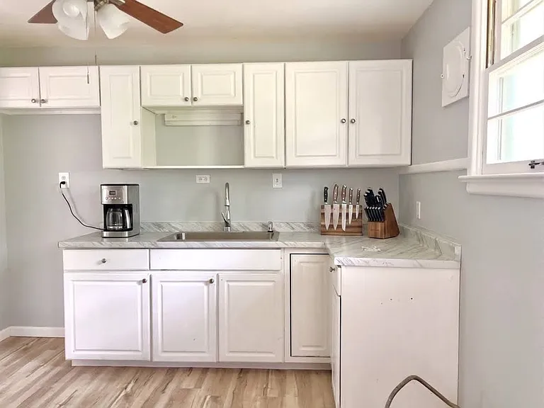 125 Forestwood Dr — Photo 16