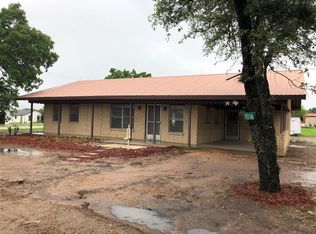 1016 Kocurek St, Dime Box, TX 77853