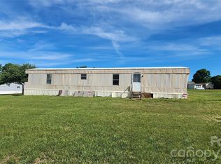 4534 Athens Dr, Newton, NC 28658