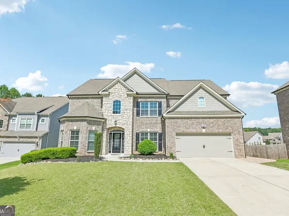 611 La Perla Dr, Buford, GA 30518
