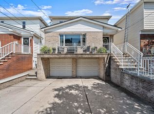 123 W 8th St, Bayonne, NJ 07002