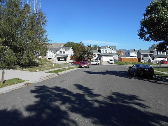 5th image of 1848 W Sir Charles Dr
