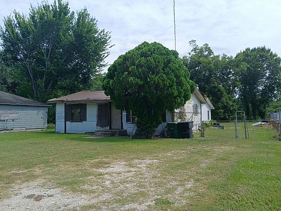 2nd image of 4922 Reed Rd