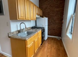 561 E 26th St #3F, Brooklyn, NY 11210