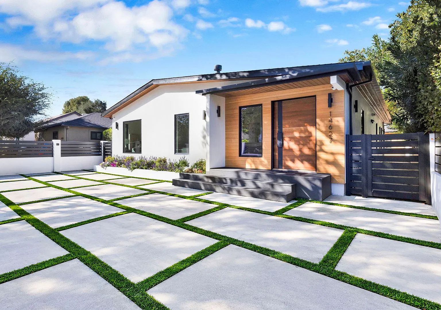 Modern Luxury Retreat with Designer Interiors, Resort-Style Backyard & Private ADU — Photo 1