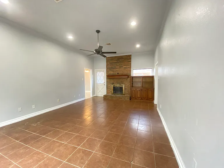 4131 Crossgate Ct — Photo 8