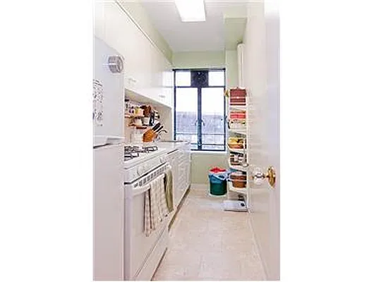 Rented by Douglas Elliman | media 28