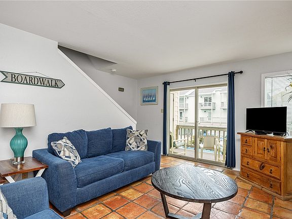 4th image of 14802 Windward Dr Unit 234