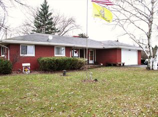 5230 90th St, Racine, WI 53403