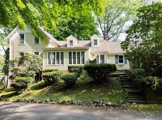 1150 East St N, Suffield, CT 06078