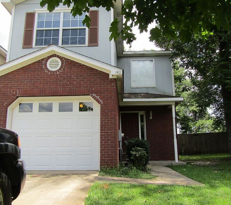 1st image of 140 Woodmere Dr #1