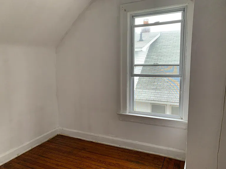 13492 Clifton Blvd #3 — Photo 7