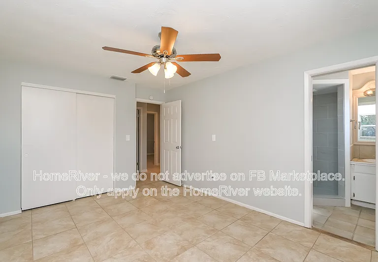 1628 Arizona Ave NE — Photo 10