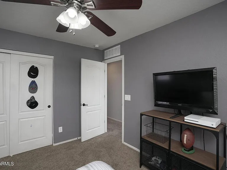 2884 S Hansen Dr — Photo 16