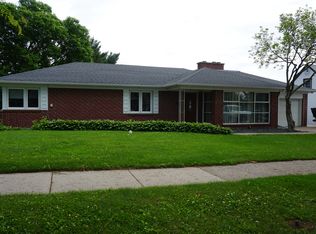 794 S Beaumont Rd, Prairie Du Chien, WI 53821