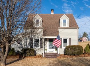 20 Oak St, Fishersville, VA 22939