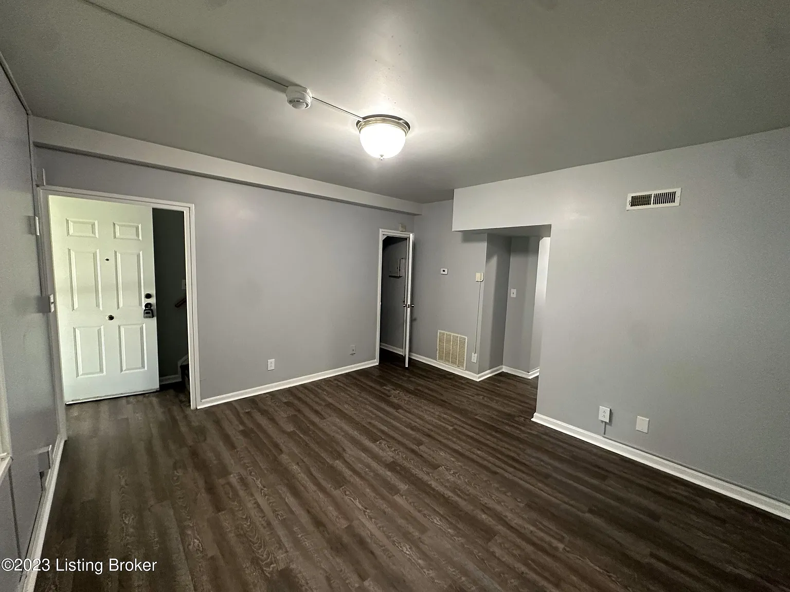 1749 Algonquin Parkway - 1 — Photo 3