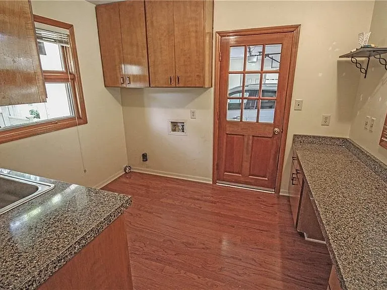 1456 Heritage Rd — Photo 31