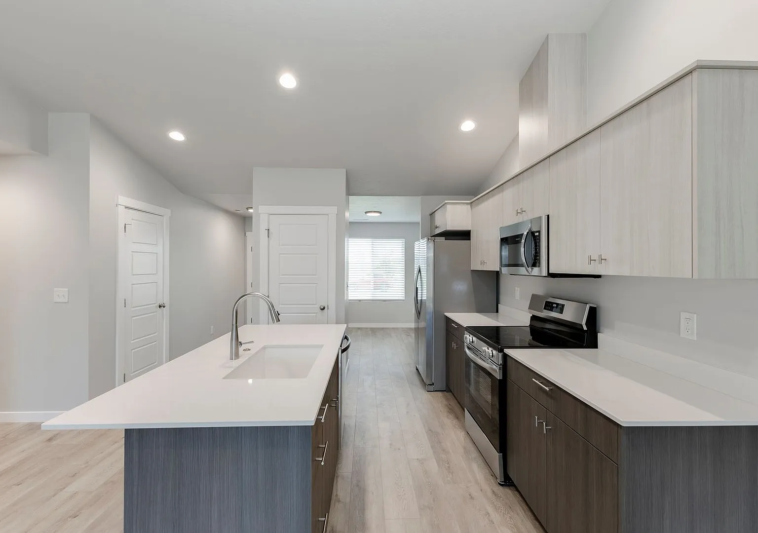 Charming Attached Townhome in Nampa at an Incredible Price! — Photo 4