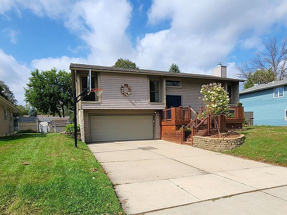 2nd image of 722 S Garfield Ave