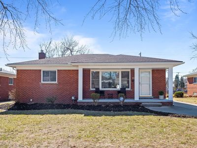 8875 Kenberton Dr, Oak Park, MI, 48237
