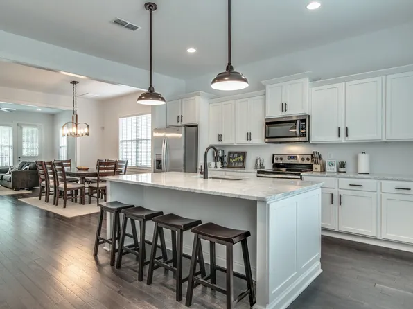 418 Douglas Ave, Nashville, TN 37207