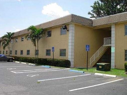 1st image of 5192 NE 6th Ave APT 820