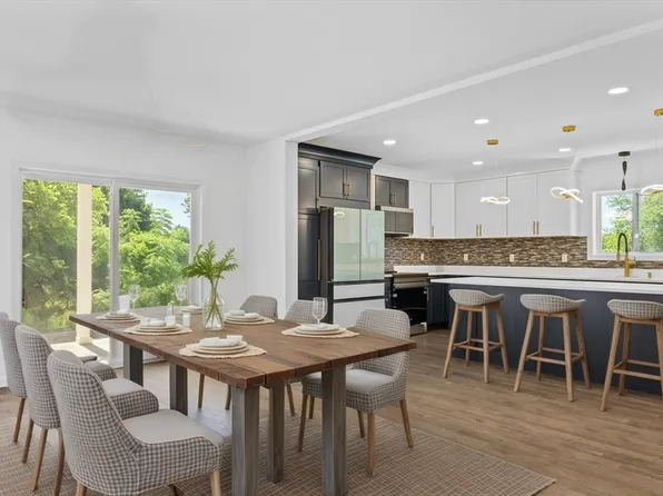 18 Leland St, Grafton, MA 01519