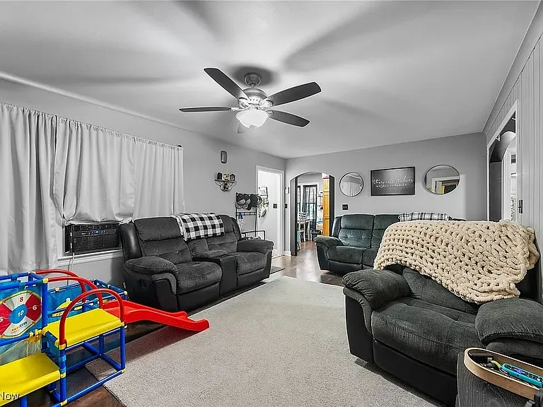 151 Park Ave — Photo 15