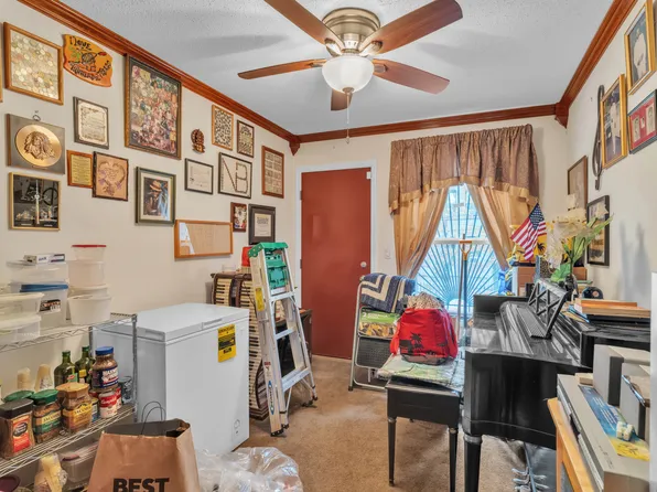 221 Macdougal Street image 16 of 18