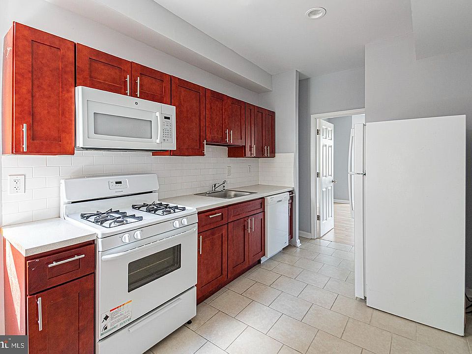 1st image of 5102 Larchwood Ave #2