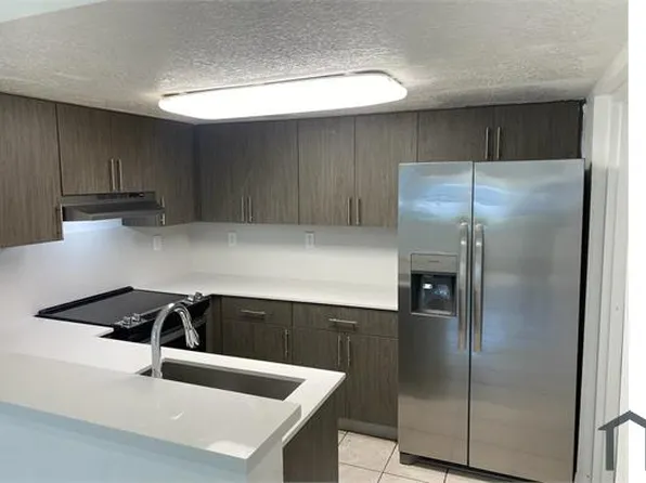 960 NW 15th St APT 4, Homestead, FL 33034