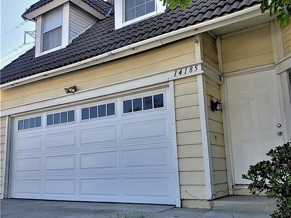 3rd image of 14185 Woodland Dr