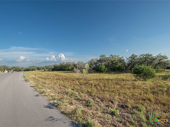 2nd image of 1545 Lake Ridge Blvd