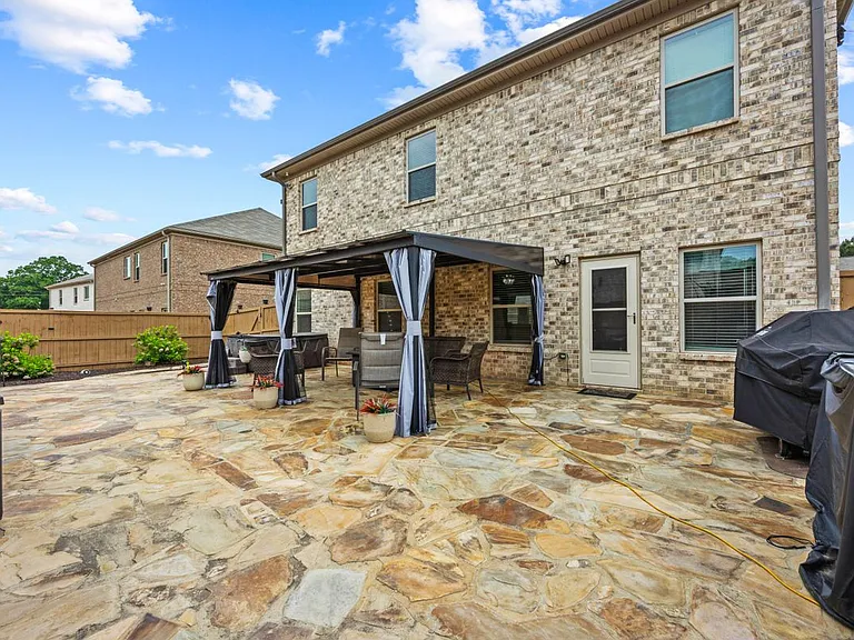 324 Denton Way — Photo 10