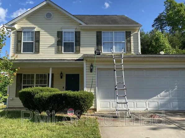 202 Kinnley Ct, Greensboro, NC 27455