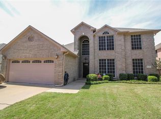 838 Valley Terrace Rd, Burleson, TX 76028