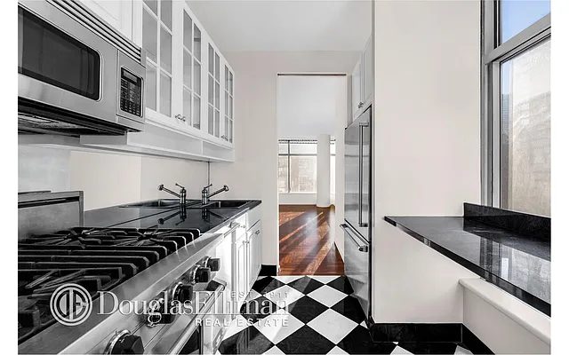 Rented by Douglas Elliman | media 10